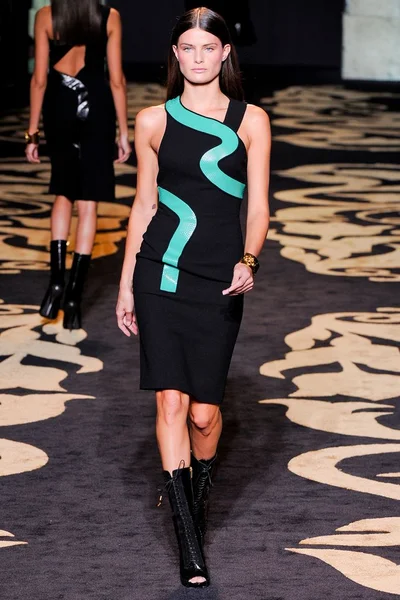 Look 30
